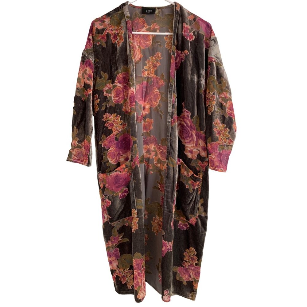 Vici Large Floral Kimono Cardigan Long Sleeve Open Front Pockets NWOT 7512
